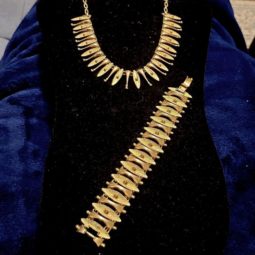 Mid Century Sarah Coventry Atomic Geometric Retro GoldenNecklace & Bracelet Set